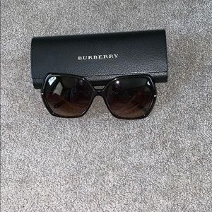 Burberry tortoise shell sunglasses